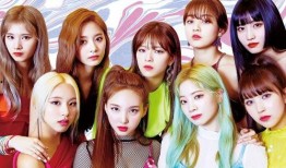 爆笑小枫看爆料的视频,视频爆料笑料连连，笑出腹肌！