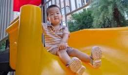 吃瓜网红照片怎么拍的,揭秘网红吃瓜照片的拍摄技巧与构图艺术